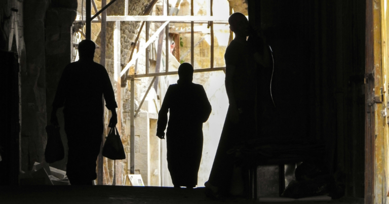 Edmonton woman repatriated from Syrian camp for ISIS prisoners detained after landing