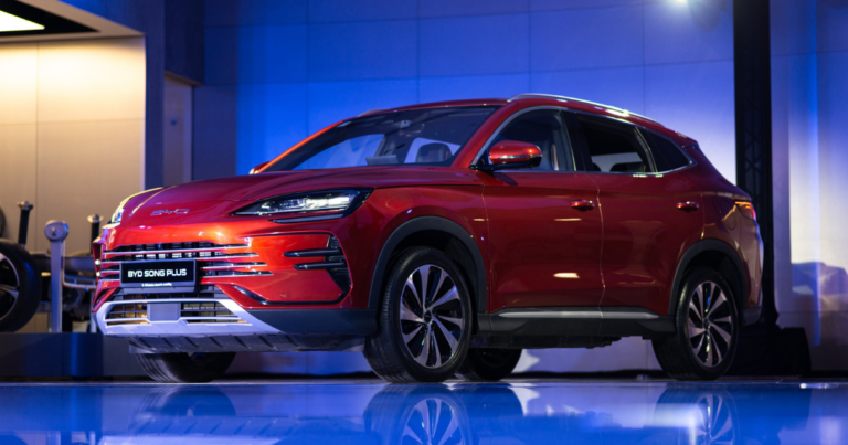 Feds inch closer to tariffs on EV imports from China 