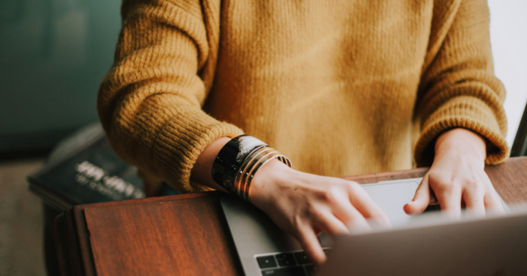 Bulk of Canadians think federal employees would be more productive if they worked in-office