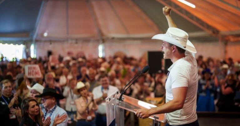 ‘Trudeau is hiding from you’: Poilievre rallies supporters at Calgary Stampede