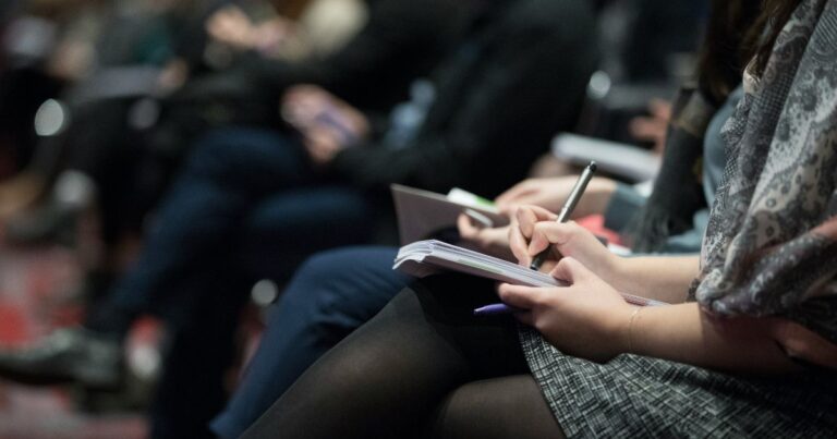 Poll finds support for more media subsidies highest among young Canadians