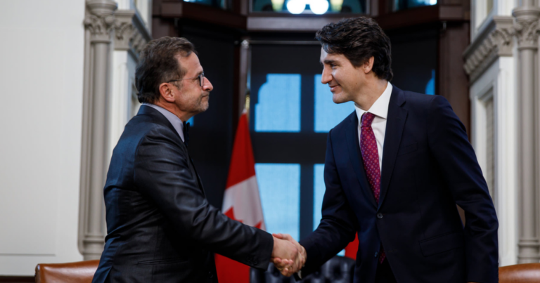 Bloc Quebecois positions itself for a coalition to keep Justin Trudeau in power