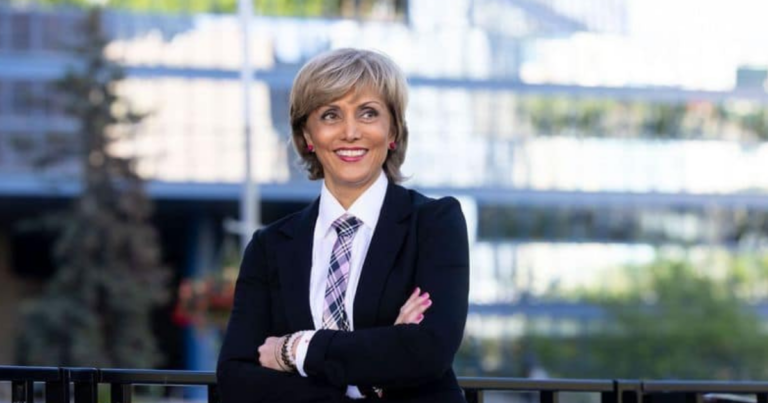 Calgary reports lowest mayoral, council approval among major cities