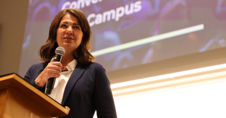 Smith announces emergency education funds to counteract record immigration 