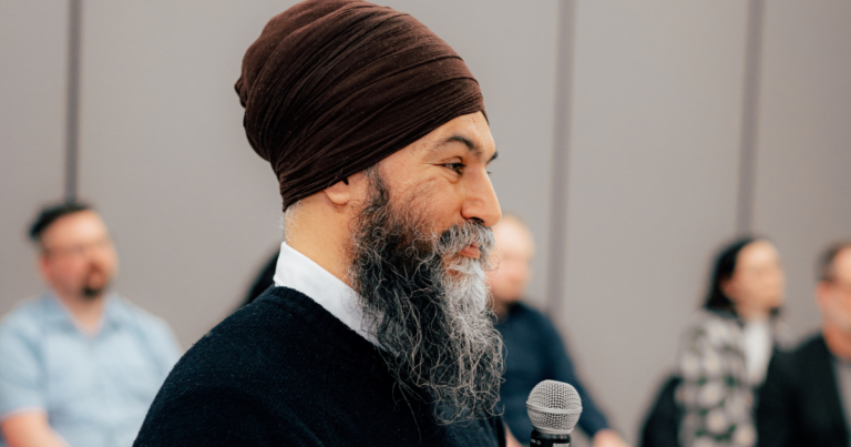Jagmeet Singh refuses to say he has no confidence in Trudeau’s Liberals