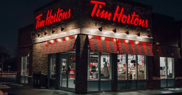 Liberals raise wage requirement for temporary foreign workers to boost domestic hiring