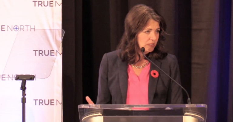 Smith urges Poilievre to amend Canadian Bill of Rights for broader civil liberties 