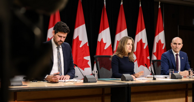 Liberals backtrack on taxing carbon tax rebate for small businesses 