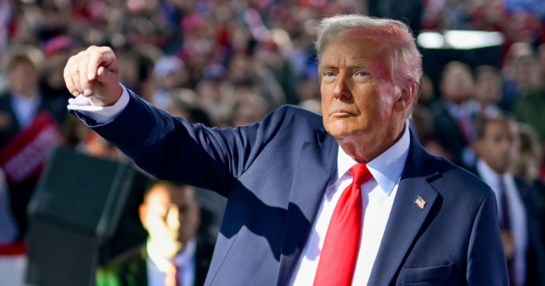 Economists call Trump’s 25% tariff on Canadian imports a “negative-sum game”