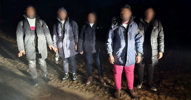 Feds launch global ad campaign to dissuade asylum seekers from coming to Canada