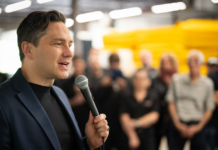 Conservatives delay their own non-confidence motion to prolong privilege debate