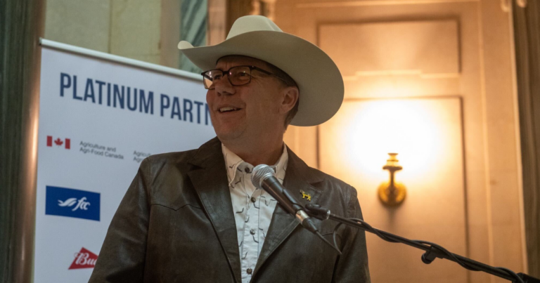 Saskatchewan Premier Scott Moe calls for federal election