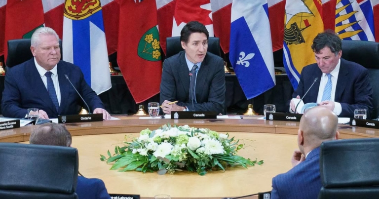 Trudeau announces economic summit in Toronto to boost economy, domestic trade